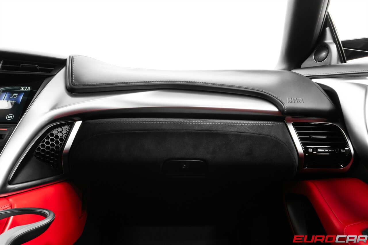 2019 Acura NSX SH-AWD Sport Hybrid *CARBON FIBER INTERIOR PACKAGE * CARBON FIBER DECKLID SPOILER* - Photo 37 - Costa Mesa, CA 92626