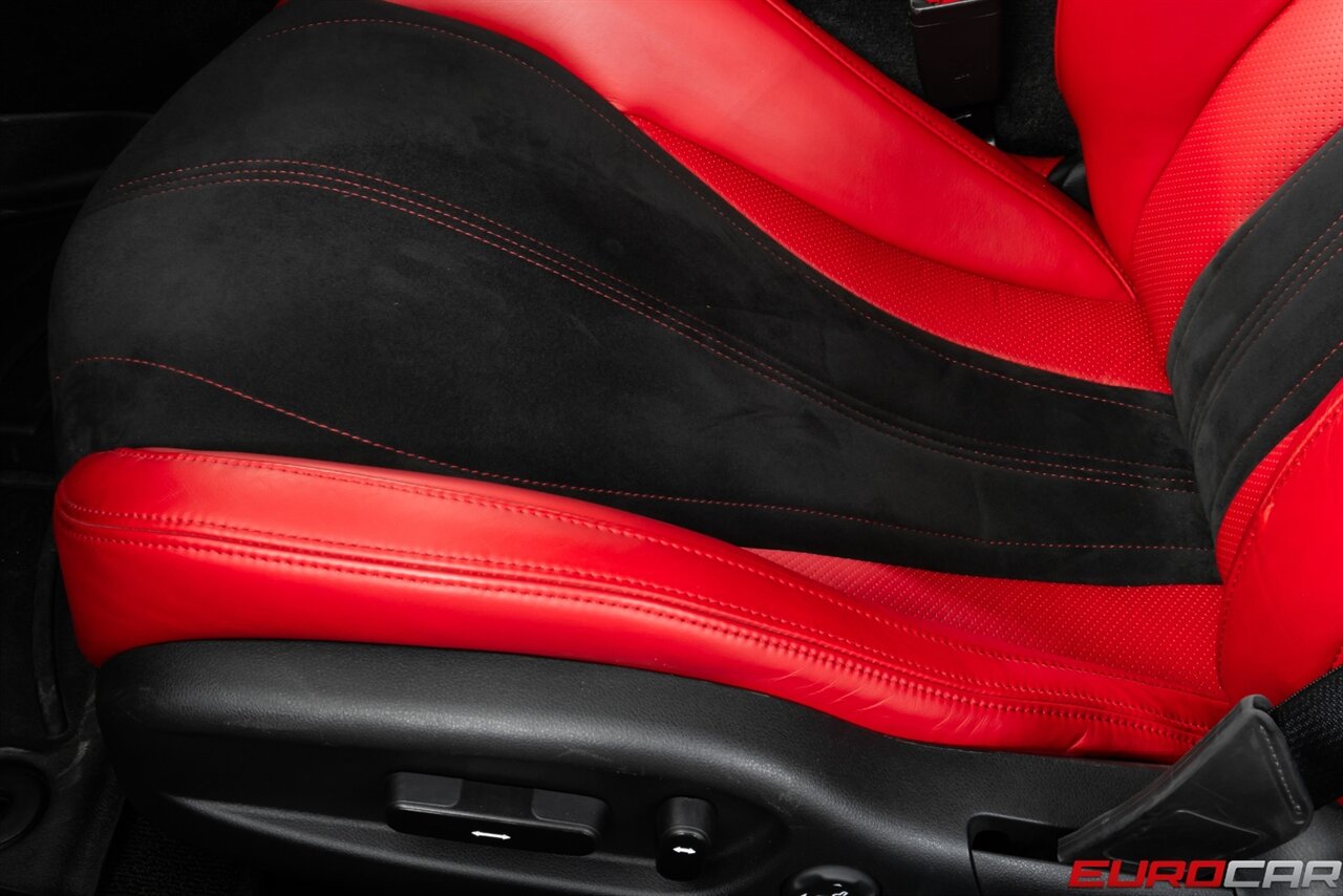 2019 Acura NSX SH-AWD Sport Hybrid *CARBON FIBER INTERIOR PACKAGE * CARBON FIBER DECKLID SPOILER* - Photo 46 - Costa Mesa, CA 92626