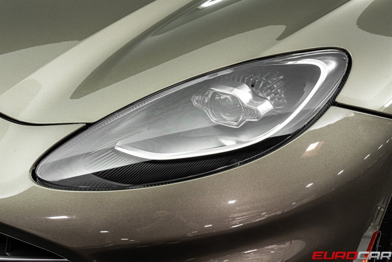 2023 Aston Martin DBX 707 *23 " FORGED WHEELS * CARBON INTERIOR TRIM* - Photo 10 - Costa Mesa, CA 92626