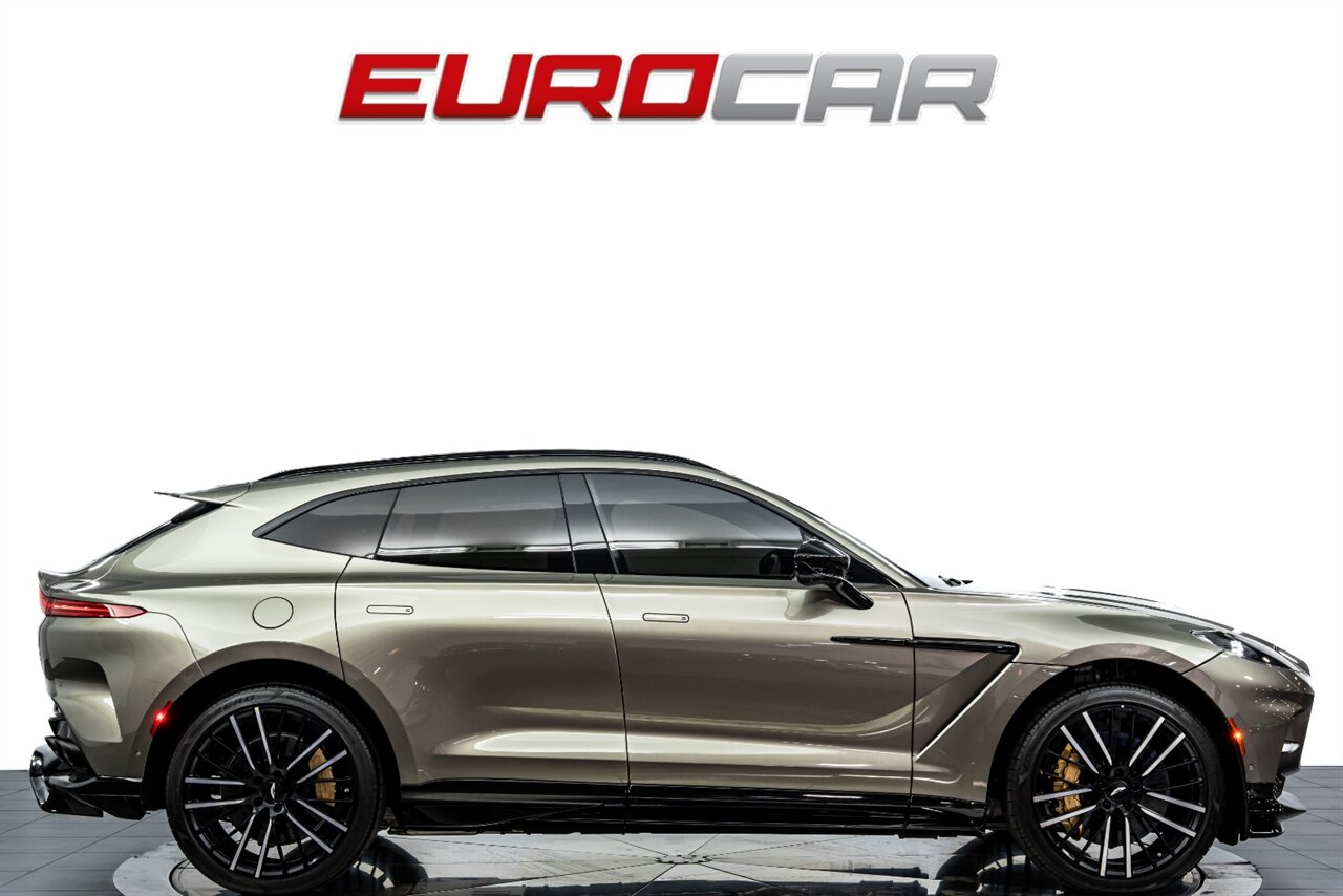 2023 Aston Martin DBX 707 *23 " FORGED WHEELS * CARBON INTERIOR TRIM* - Photo 6 - Costa Mesa, CA 92626