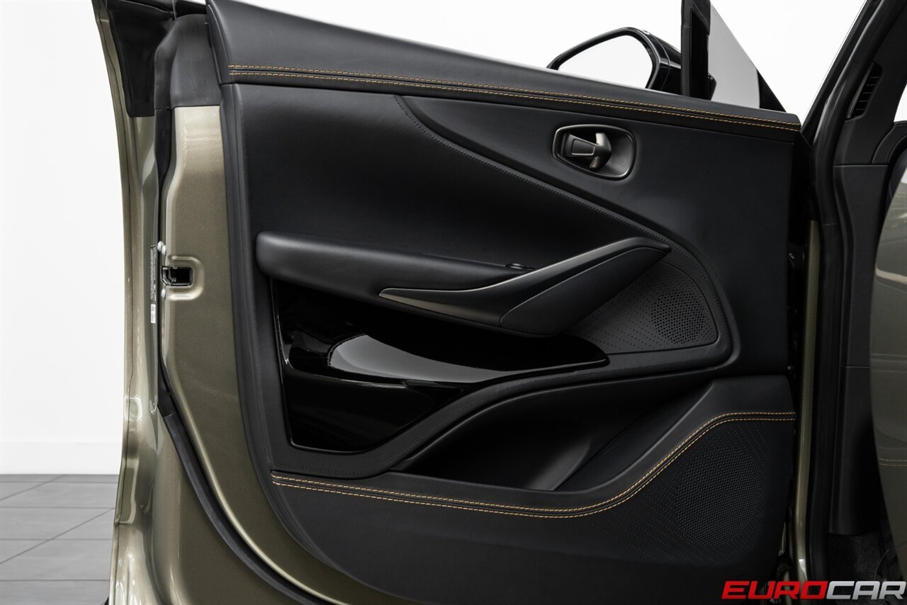 2023 Aston Martin DBX 707 *23 " FORGED WHEELS * CARBON INTERIOR TRIM* - Photo 24 - Costa Mesa, CA 92626