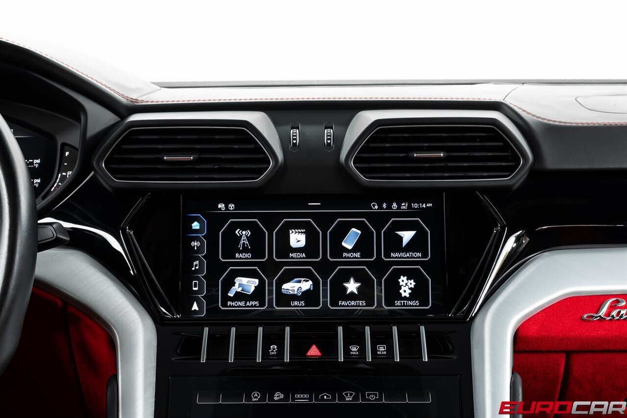 2022 Lamborghini Urus *HIGH GLOSS BLACK STYLE PACKAGE * FRONT PPF*   - Photo 26 - Costa Mesa, CA 92626