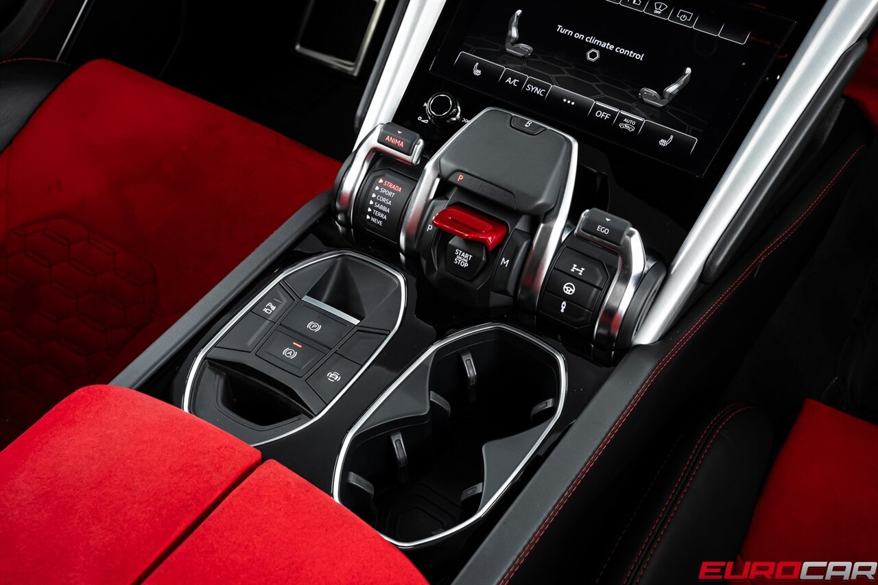 2022 Lamborghini Urus *HIGH GLOSS BLACK STYLE PACKAGE * FRONT PPF*   - Photo 28 - Costa Mesa, CA 92626