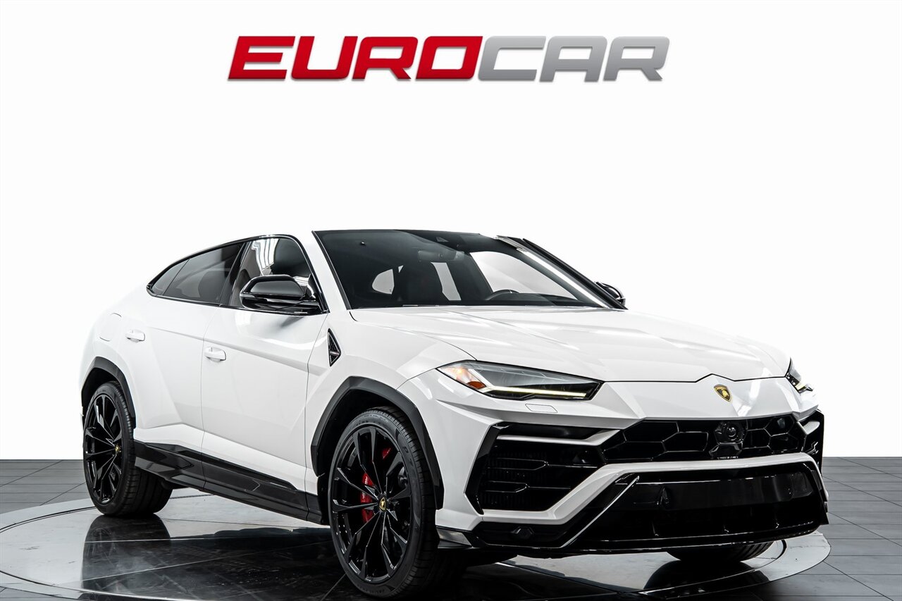 2022 Lamborghini Urus *HIGH GLOSS BLACK STYLE PACKAGE * FRONT PPF*   - Photo 7 - Costa Mesa, CA 92626