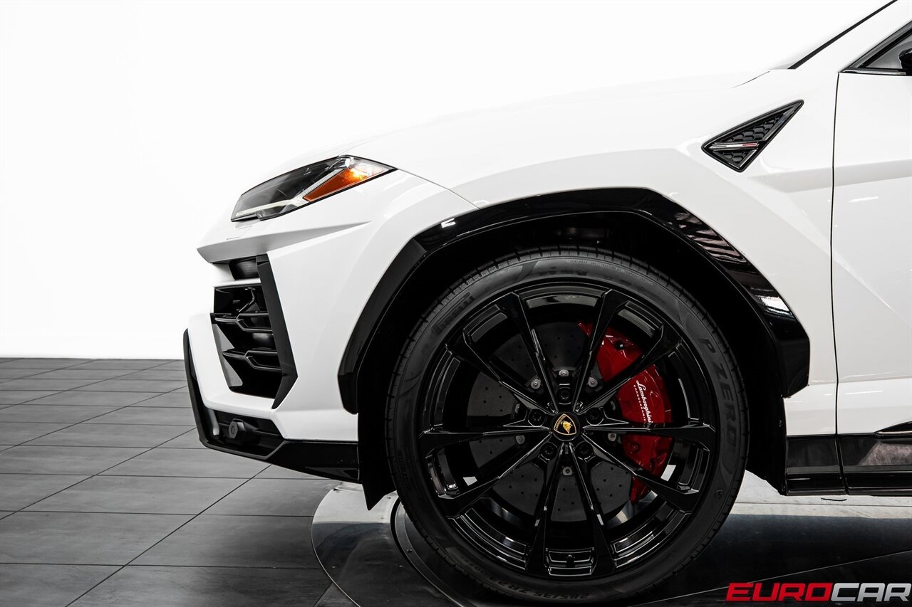 2022 Lamborghini Urus *HIGH GLOSS BLACK STYLE PACKAGE * FRONT PPF*   - Photo 12 - Costa Mesa, CA 92626