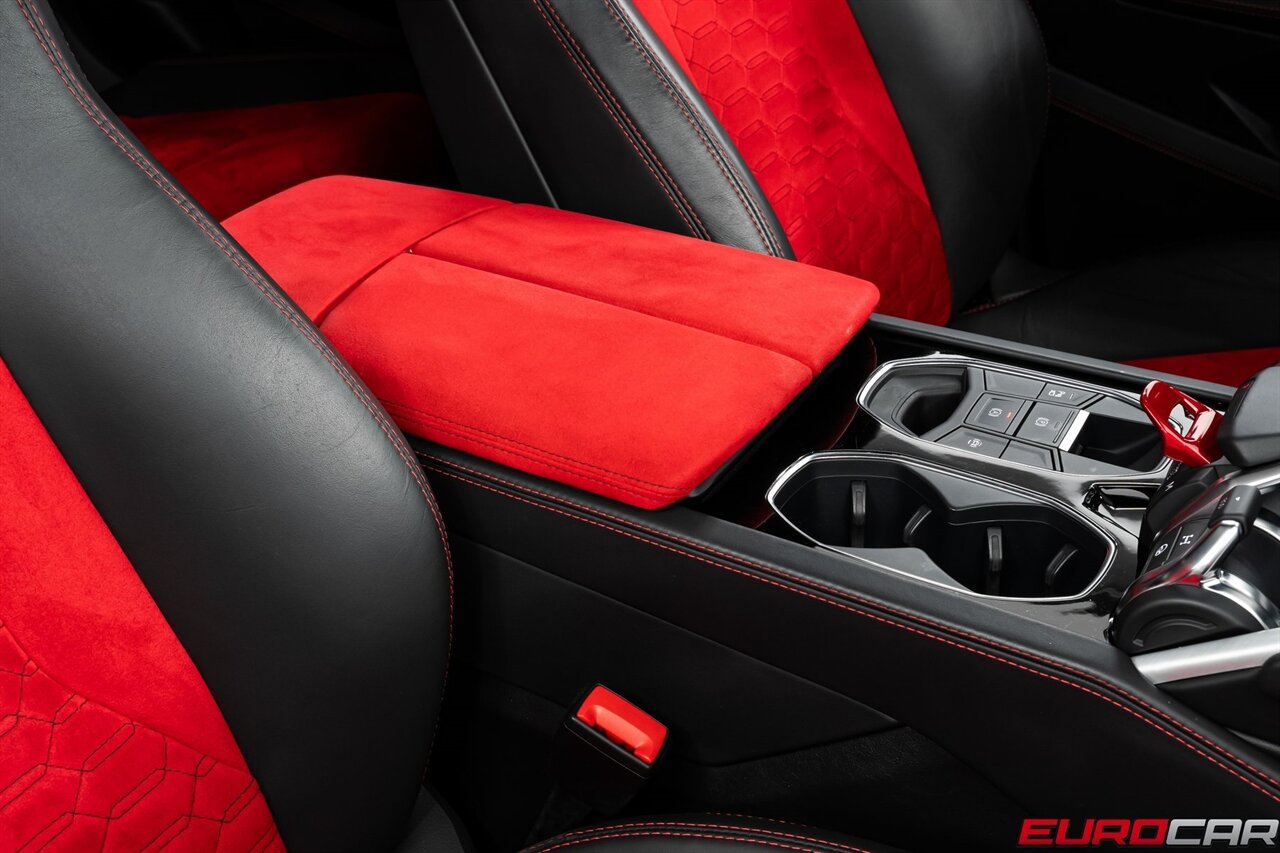 2022 Lamborghini Urus *HIGH GLOSS BLACK STYLE PACKAGE * FRONT PPF*   - Photo 30 - Costa Mesa, CA 92626