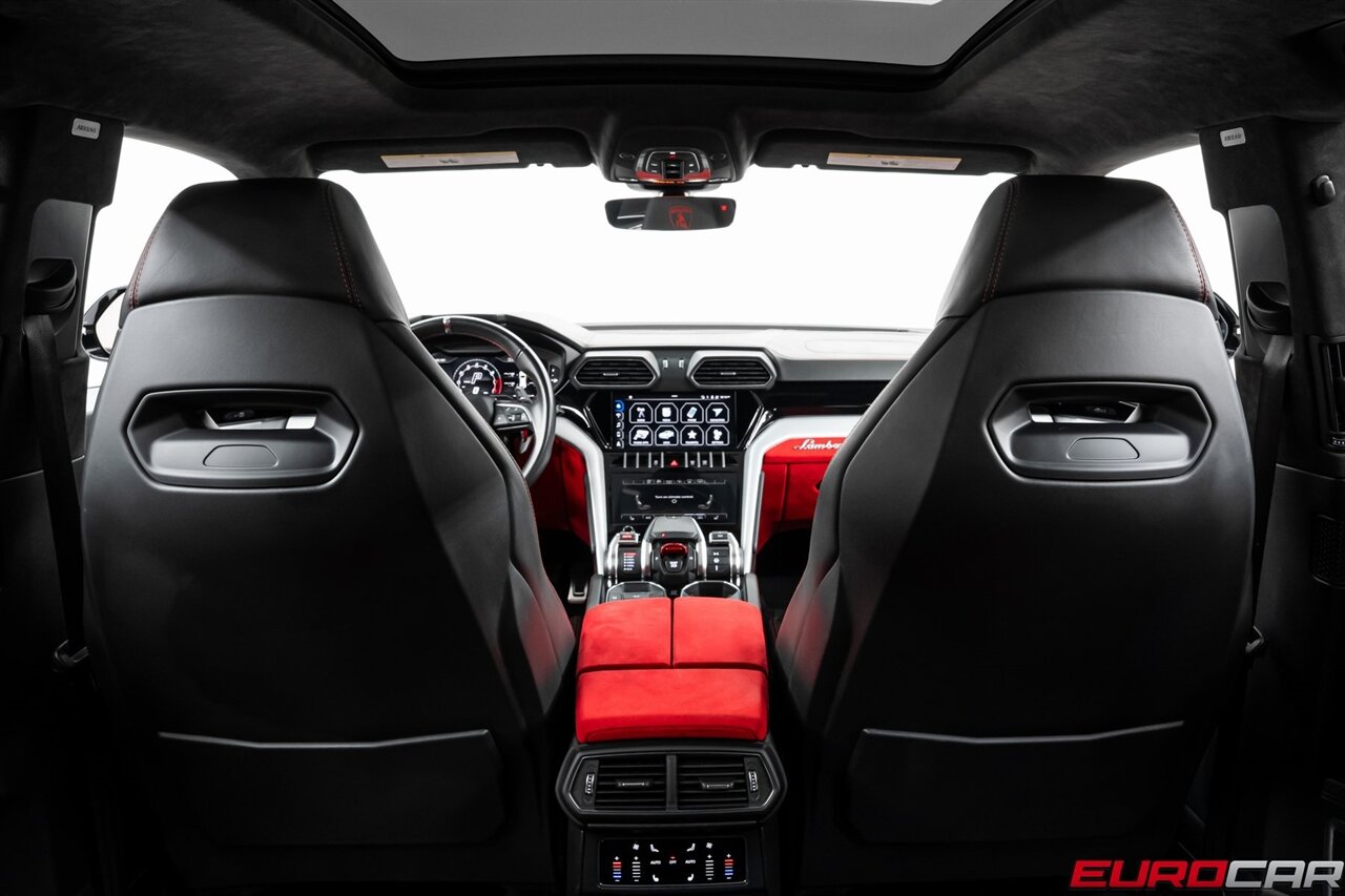 2022 Lamborghini Urus *HIGH GLOSS BLACK STYLE PACKAGE * FRONT PPF*   - Photo 22 - Costa Mesa, CA 92626