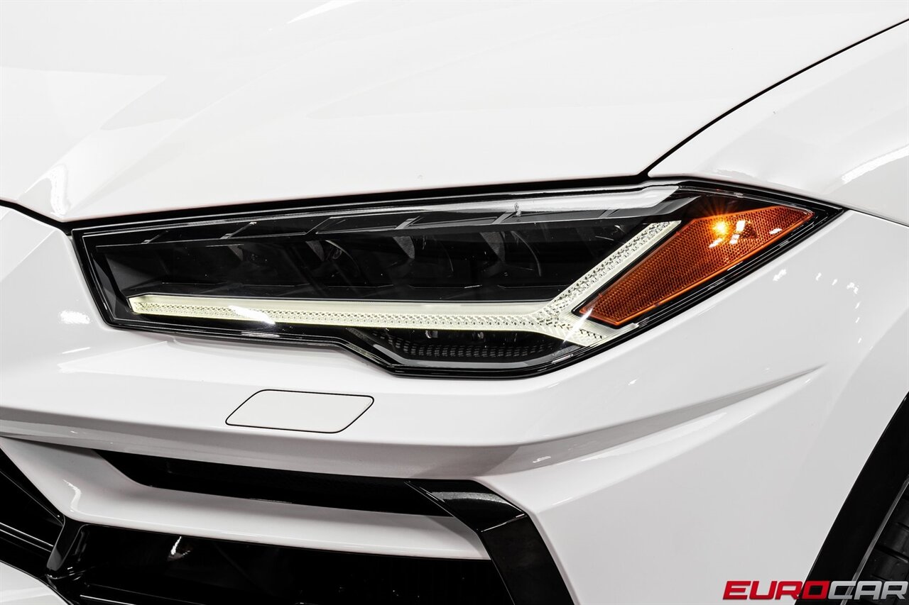 2022 Lamborghini Urus *HIGH GLOSS BLACK STYLE PACKAGE * FRONT PPF*   - Photo 10 - Costa Mesa, CA 92626