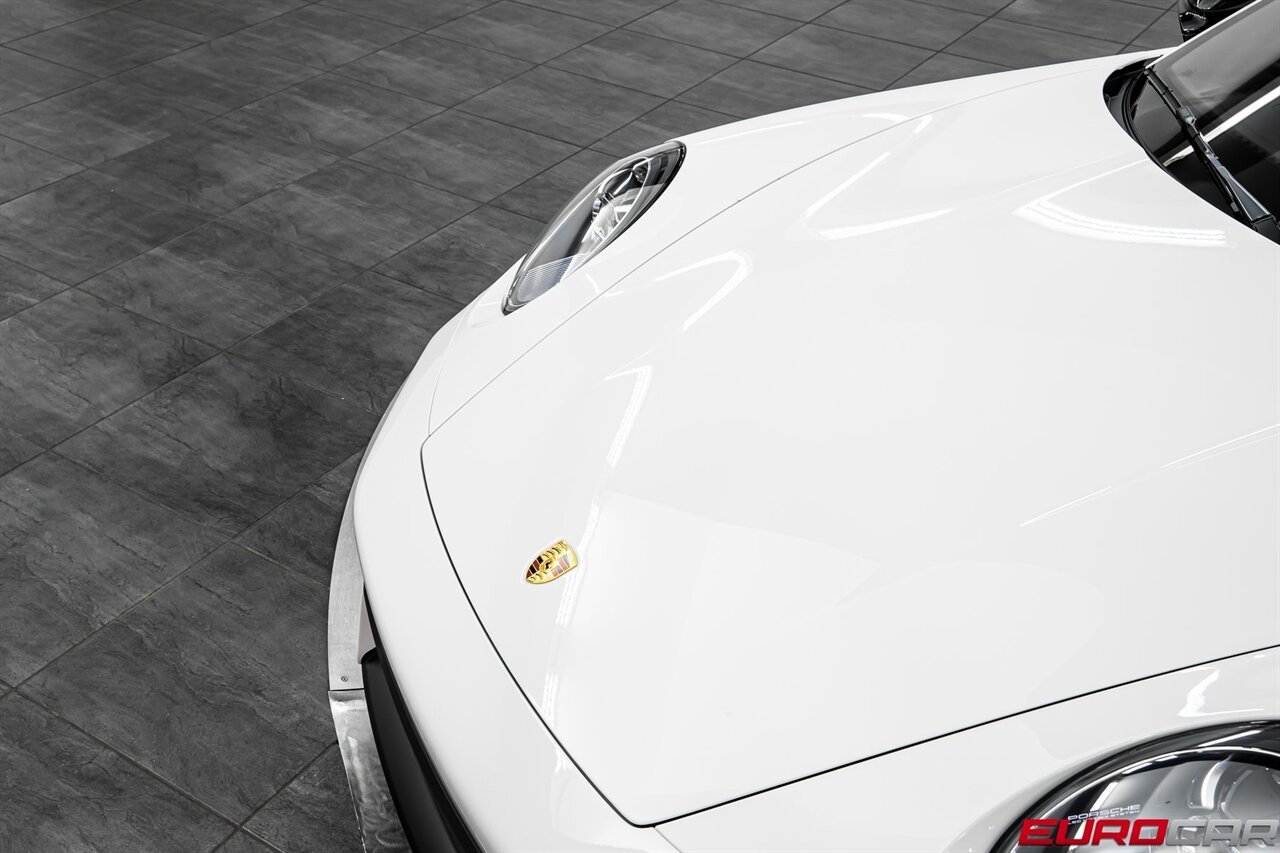 2024 Porsche 911 Turbo S *SPORTDESIGN PACKAGE * FRONT AXLE LIFT* - Photo 9 - Costa Mesa, CA 92626