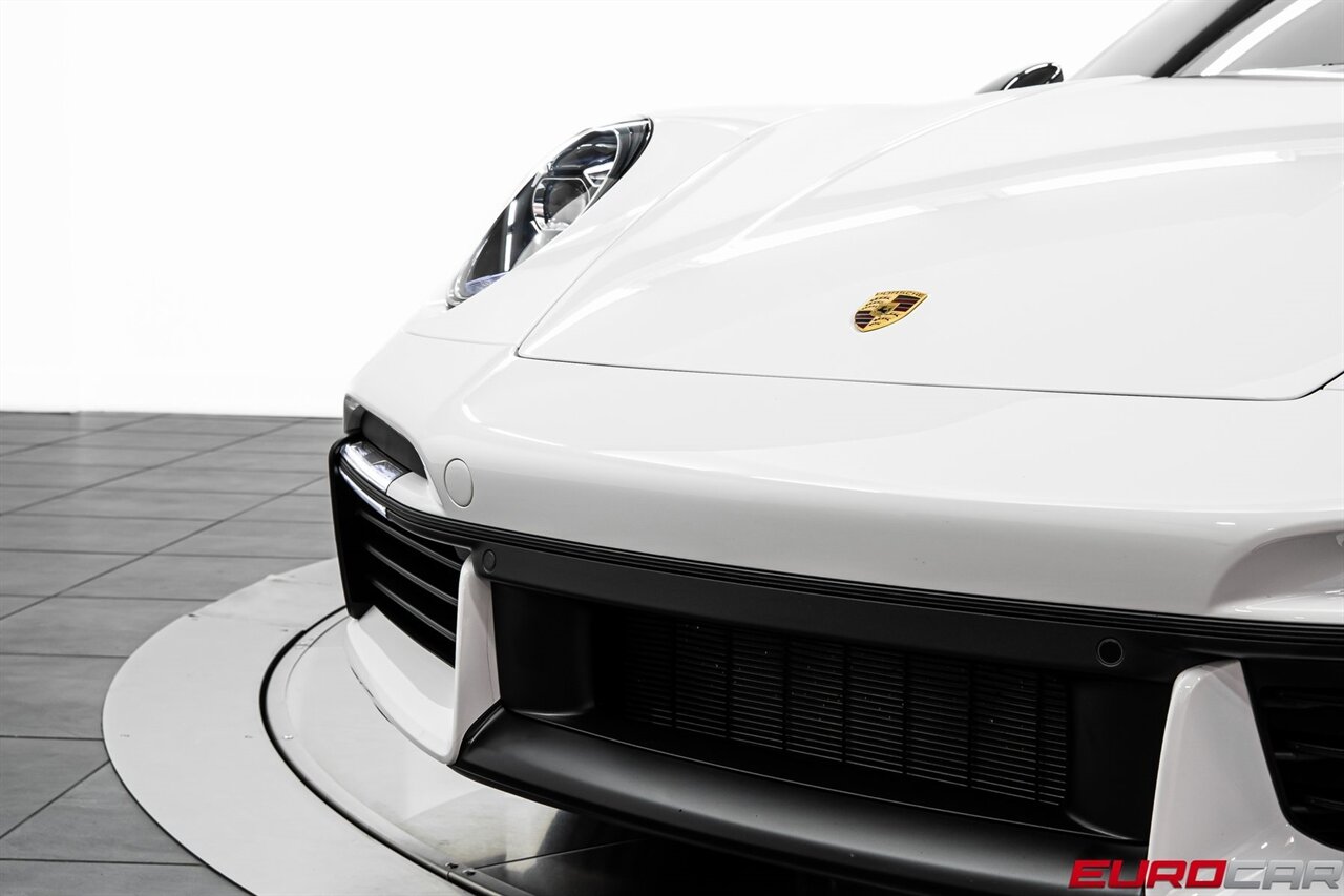 2024 Porsche 911 Turbo S *SPORTDESIGN PACKAGE * FRONT AXLE LIFT* - Photo 12 - Costa Mesa, CA 92626