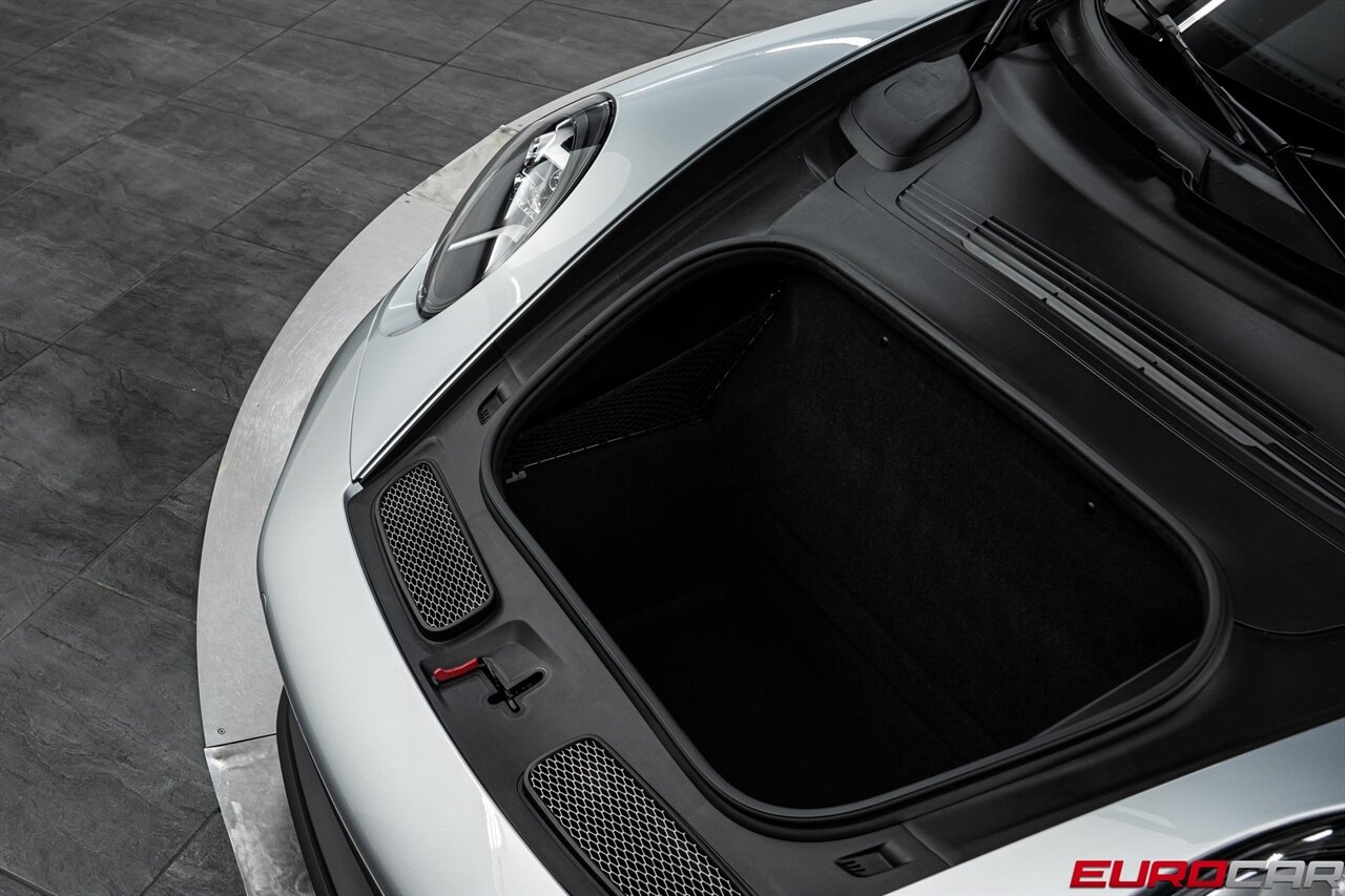 2022 Porsche 911 GT3 *FRONT AXLE LIFT * ADAPTIVE SPORT SEATS PLUS*   - Photo 11 - Costa Mesa, CA 92626