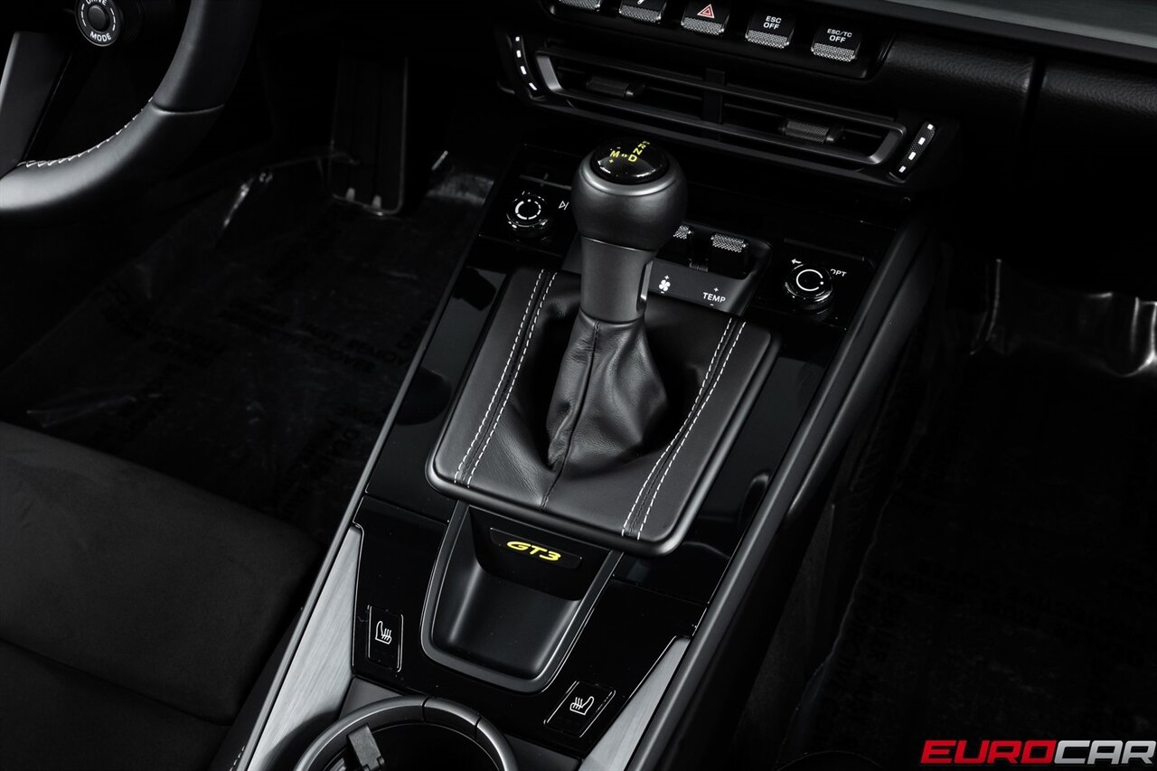 2022 Porsche 911 GT3 *FRONT AXLE LIFT * ADAPTIVE SPORT SEATS PLUS*   - Photo 33 - Costa Mesa, CA 92626
