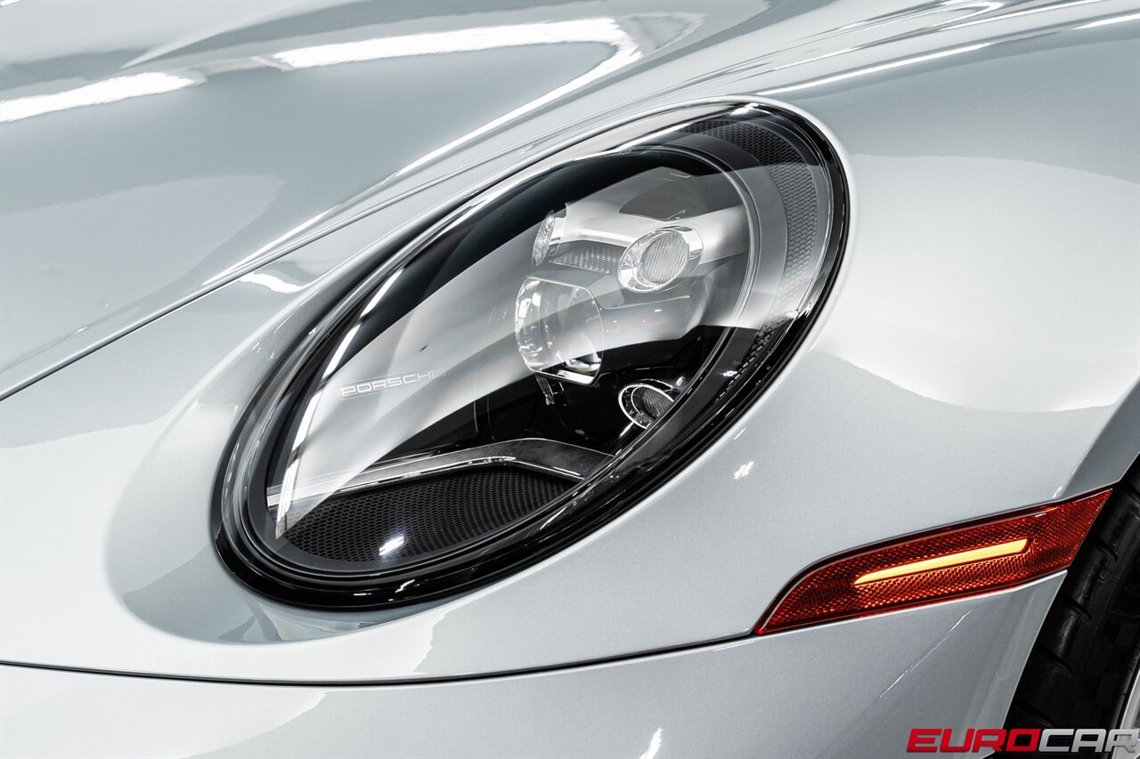 2022 Porsche 911 GT3 *FRONT AXLE LIFT * ADAPTIVE SPORT SEATS PLUS*   - Photo 12 - Costa Mesa, CA 92626