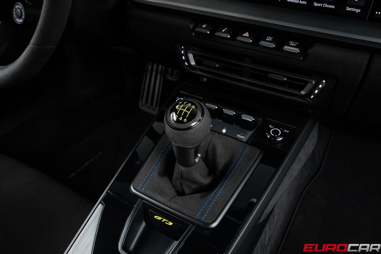 2022 Porsche 911 GT3 *CARBON FIBER BUCKET SEATS * FRONT LIFT * FRONT PPF* - Photo 38 - Costa Mesa, CA 92626