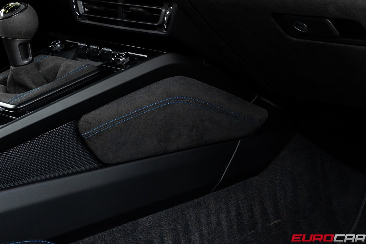 2022 Porsche 911 GT3 *CARBON FIBER BUCKET SEATS * FRONT AXLE LIFT * FRONT PPF* - Photo 42 - Costa Mesa, CA 92626