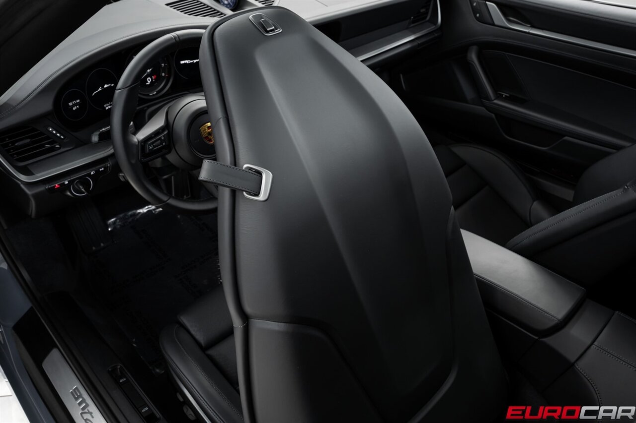 2023 Porsche 911 Targa 4 *SPORT PACKAGE * PREMIUM PACKAGE * FRONT PPF* - Photo 41 - Costa Mesa, CA 92626