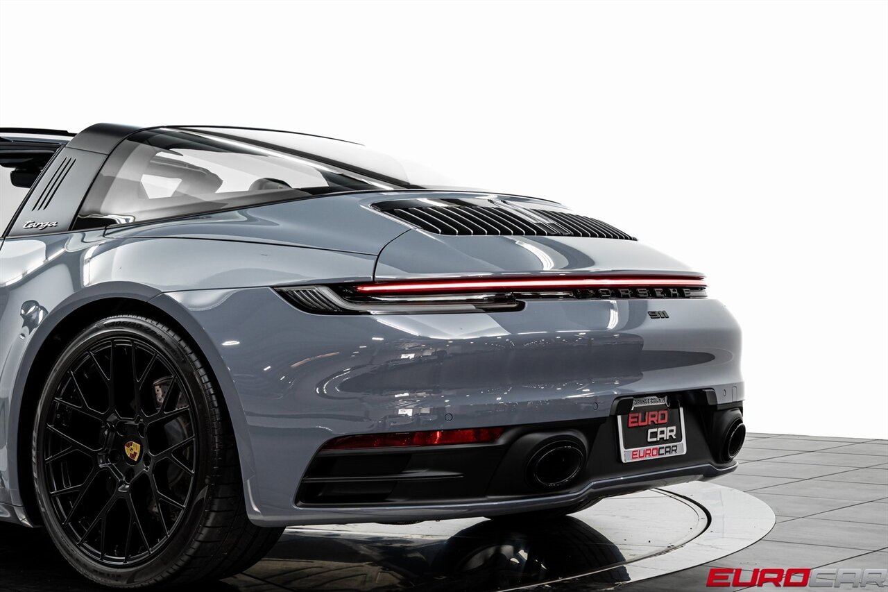 2023 Porsche 911 Targa 4 *SPORT PACKAGE * PREMIUM PACKAGE * FRONT PPF* - Photo 19 - Costa Mesa, CA 92626