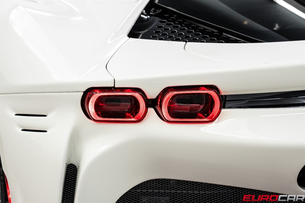2023 Ferrari SF90 Stradale *HUGE CARBON OPTIONS * SUSPENSION LIFT * FULL BODY PPF* - Photo 25 - Costa Mesa, CA 92626