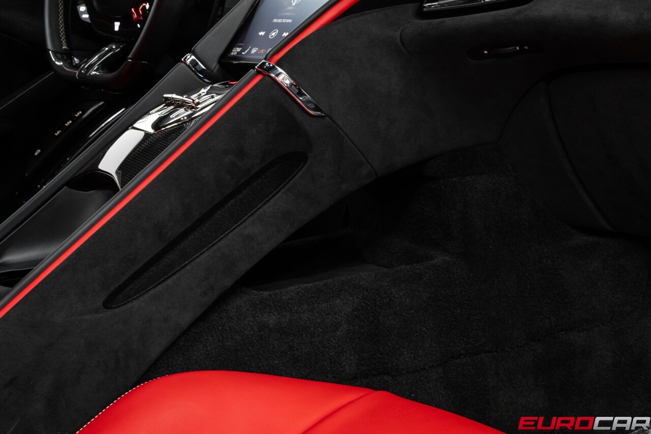 2022 Ferrari Roma *CARBON LED STEERING WHEEL * PASSENGER DISPLAY * FRONT PPF* - Photo 35 - Costa Mesa, CA 92626