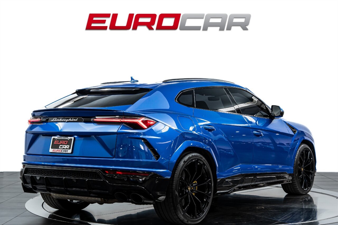 2021 Lamborghini Urus *IMMACULATE CONDITION* - Photo 5 - Costa Mesa, CA 92626