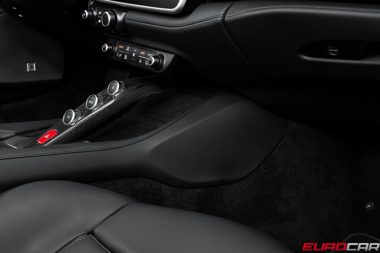 2020 Ferrari Portofino  *CARBON FIBER LED STEERING WHEEL * FACTORY MATTE * FULL BODY PPF* - Photo 40 - Costa Mesa, CA 92626