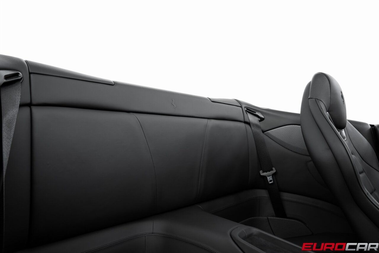 2020 Ferrari Portofino  *CARBON FIBER LED STEERING WHEEL * FACTORY MATTE * FULL BODY PPF* - Photo 43 - Costa Mesa, CA 92626