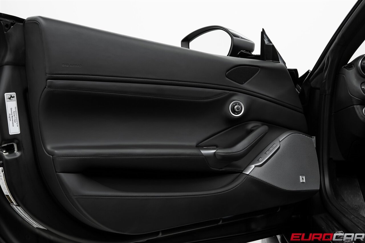 2020 Ferrari Portofino  *CARBON FIBER LED STEERING WHEEL * FACTORY MATTE * FULL BODY PPF* - Photo 26 - Costa Mesa, CA 92626