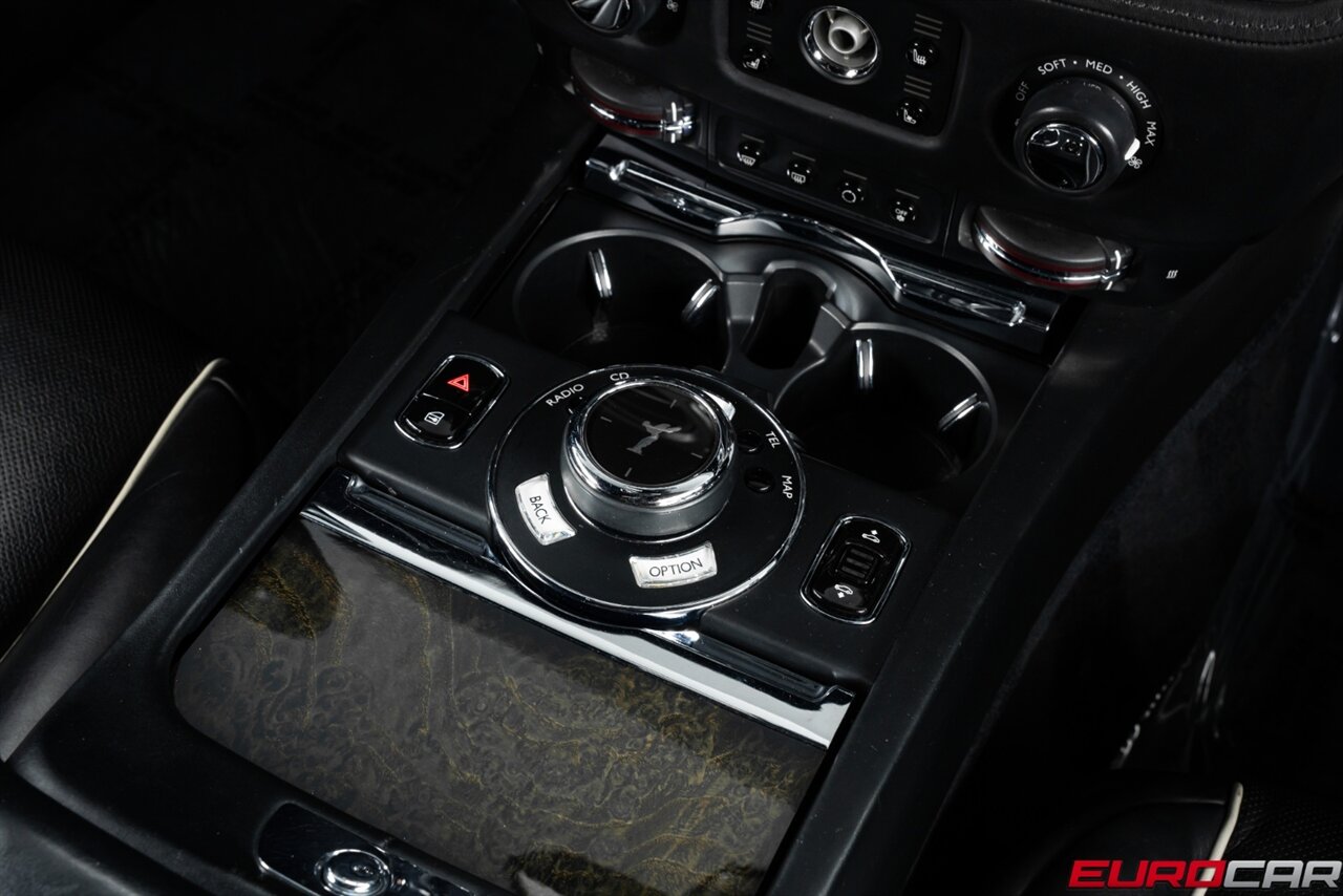 2016 Rolls-Royce Wraith  * STARLIGHT HEADLINER * FRESH SERVICE* - Photo 28 - Costa Mesa, CA 92626