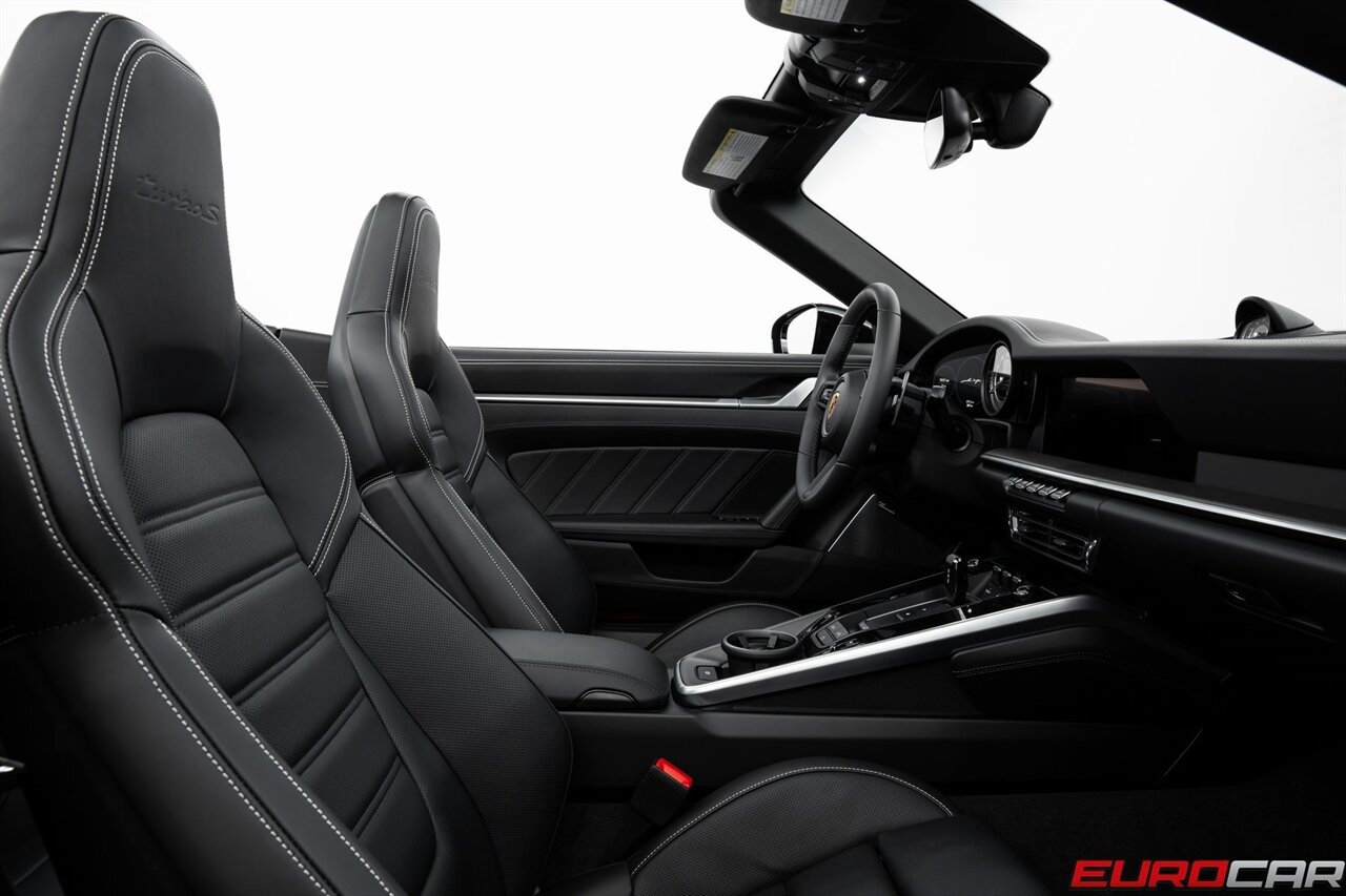 2025 Porsche 911 Turbo S *SPORTDESIGN PACKAGE * FRONT AXLE LIFT* - Photo 38 - Costa Mesa, CA 92626