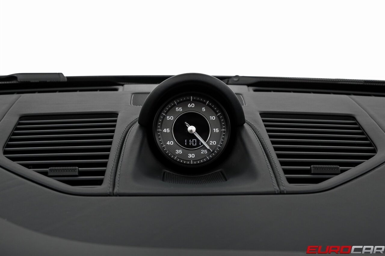 2025 Porsche 911 Turbo S *SPORTDESIGN PACKAGE * FRONT AXLE LIFT* - Photo 30 - Costa Mesa, CA 92626