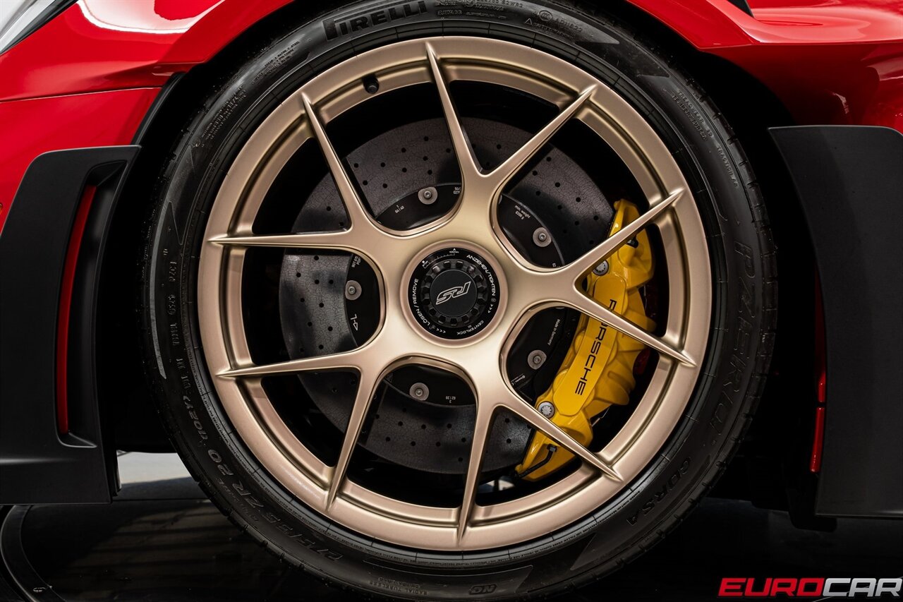 2025 Porsche 911 GT3 RS *WEISSACH PACKAGE * CARBON BUCKET SEATS* *WEISSACH PACKAGE * FRONT AXLE LIFT * RARE COLOR* - Photo 26 - Costa Mesa, CA 92626