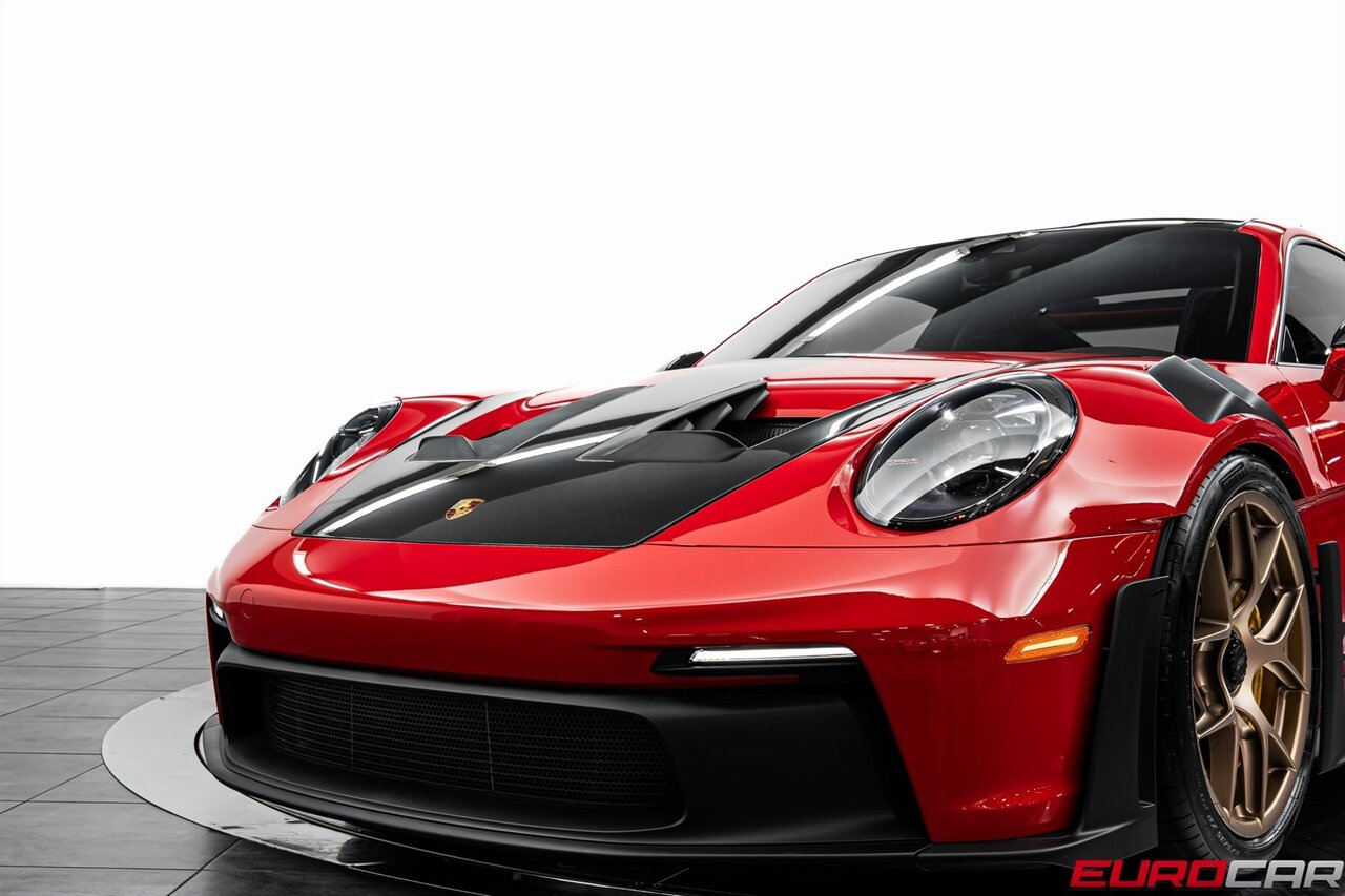 2025 Porsche 911 GT3 RS *WEISSACH PACKAGE * CARBON BUCKET SEATS* *WEISSACH PACKAGE * FRONT AXLE LIFT * RARE COLOR* - Photo 13 - Costa Mesa, CA 92626