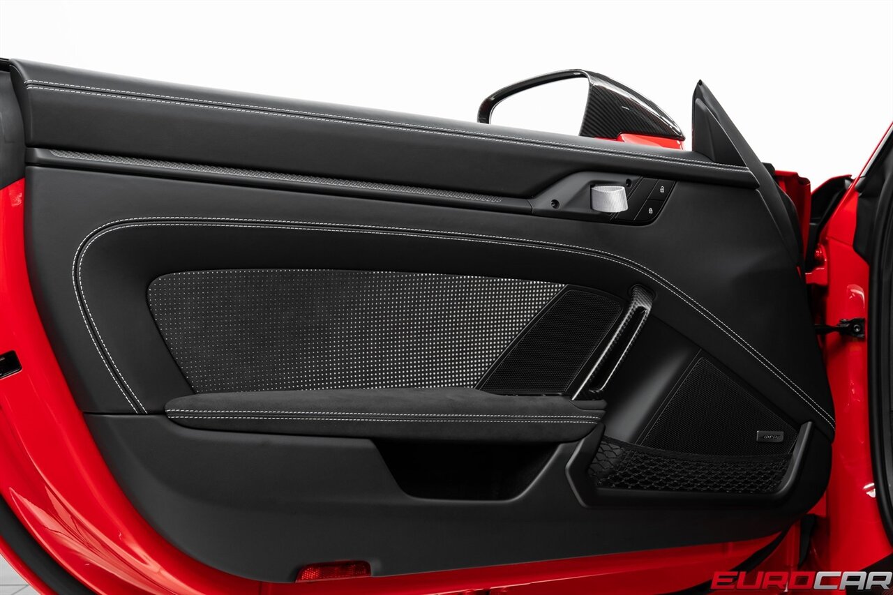 2025 Porsche 911 GT3 RS *WEISSACH PACKAGE * CARBON BUCKET SEATS* *WEISSACH PACKAGE * FRONT AXLE LIFT * RARE COLOR* - Photo 28 - Costa Mesa, CA 92626