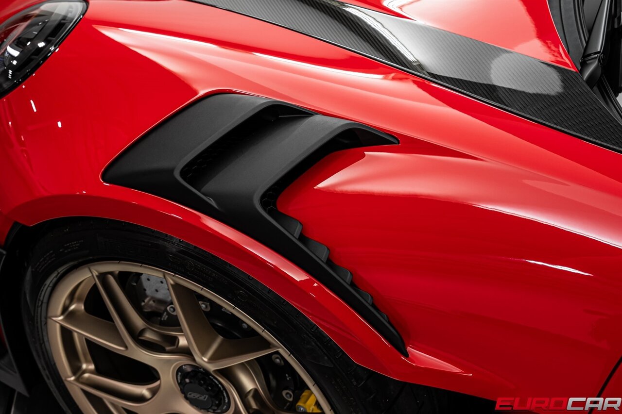 2025 Porsche 911 GT3 RS *WEISSACH PACKAGE * CARBON BUCKET SEATS* *WEISSACH PACKAGE * FRONT AXLE LIFT * RARE COLOR* - Photo 15 - Costa Mesa, CA 92626