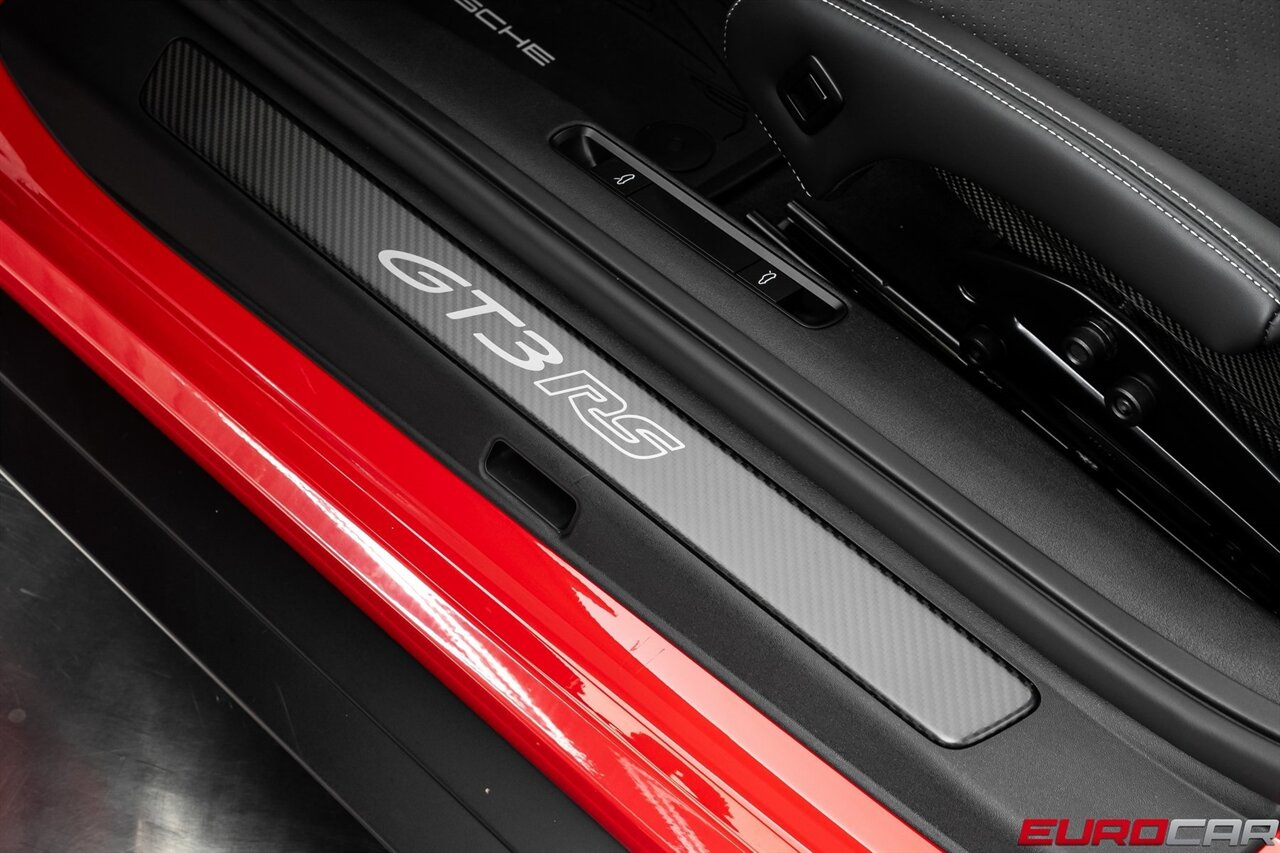 2025 Porsche 911 GT3 RS *WEISSACH PACKAGE * CARBON BUCKET SEATS* *WEISSACH PACKAGE * FRONT AXLE LIFT * RARE COLOR* - Photo 53 - Costa Mesa, CA 92626