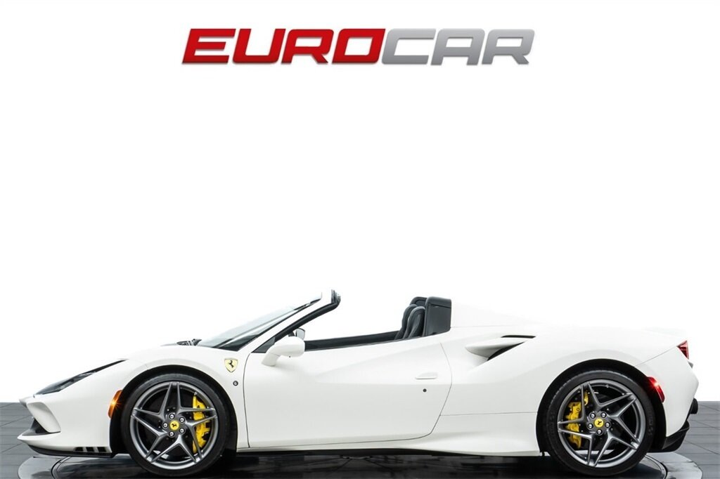 2022 Ferrari F8  *SUSPENSION LIFTER * CARBON OPTIONS* - Photo 2 - Costa Mesa, CA 92626
