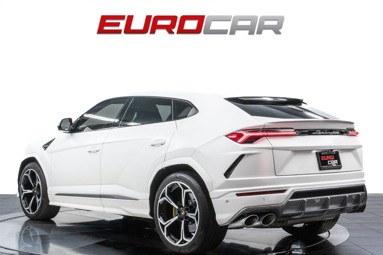 2022 Lamborghini Urus  *SATIN PPF * BODY COLOR STYLE PACKAGE* - Photo 3 - Costa Mesa, CA 92626