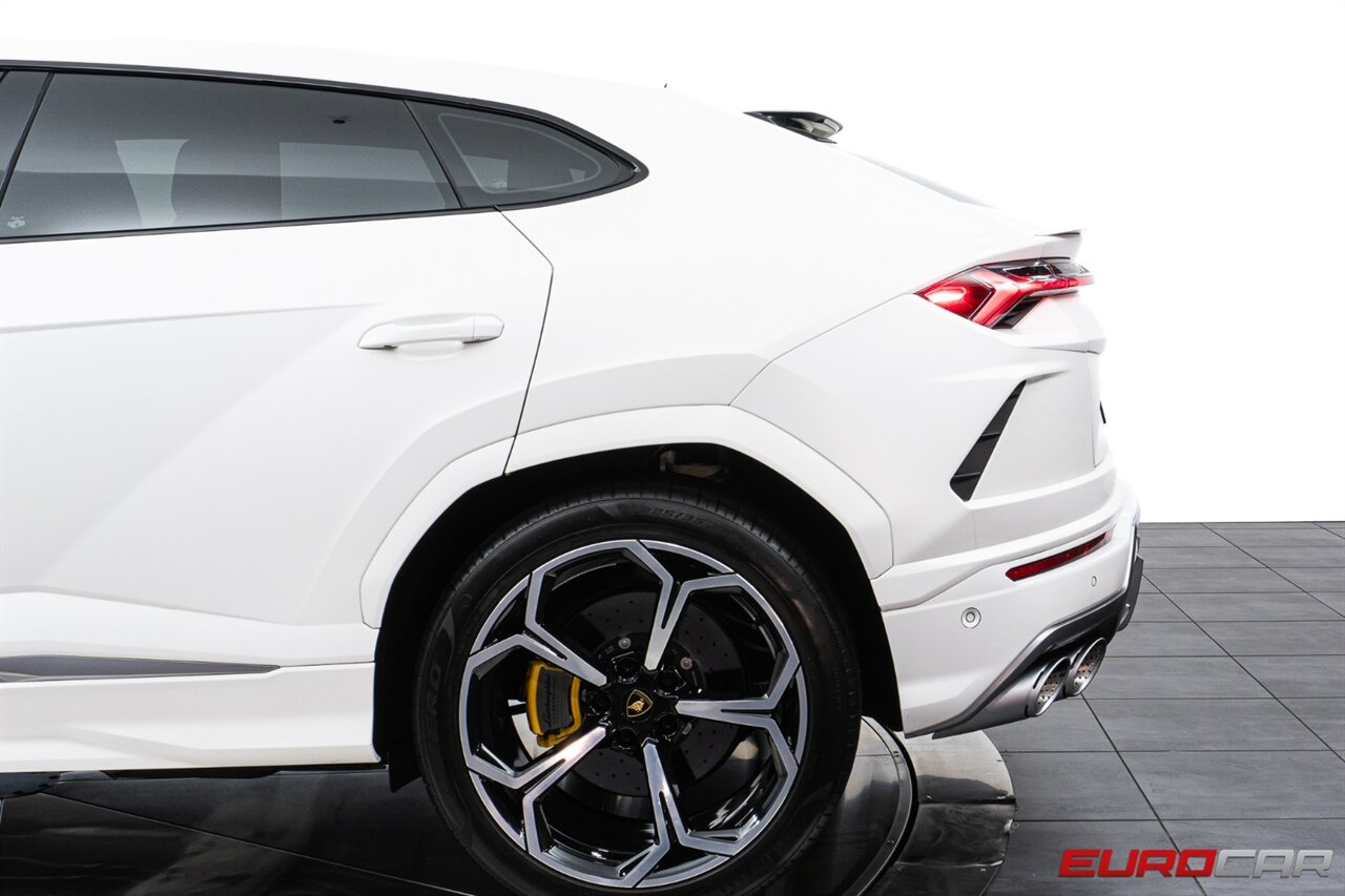 2022 Lamborghini Urus  *SATIN PPF * BODY COLOR STYLE PACKAGE* - Photo 14 - Costa Mesa, CA 92626