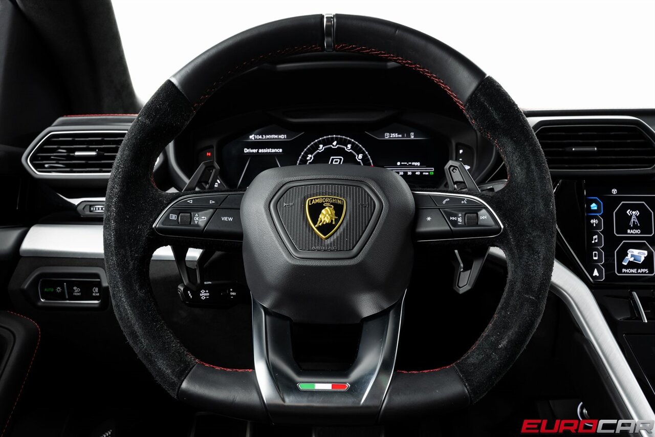 2022 Lamborghini Urus *HIGH GLOSS BLACK STYLE PACKAGE * FRONT PPF* - Photo 26 - Costa Mesa, CA 92626