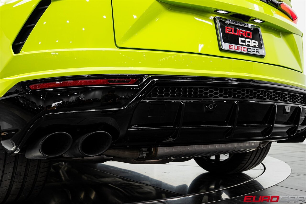 2022 Lamborghini Urus *HIGH GLOSS BLACK STYLE PACKAGE * FRONT PPF* - Photo 18 - Costa Mesa, CA 92626