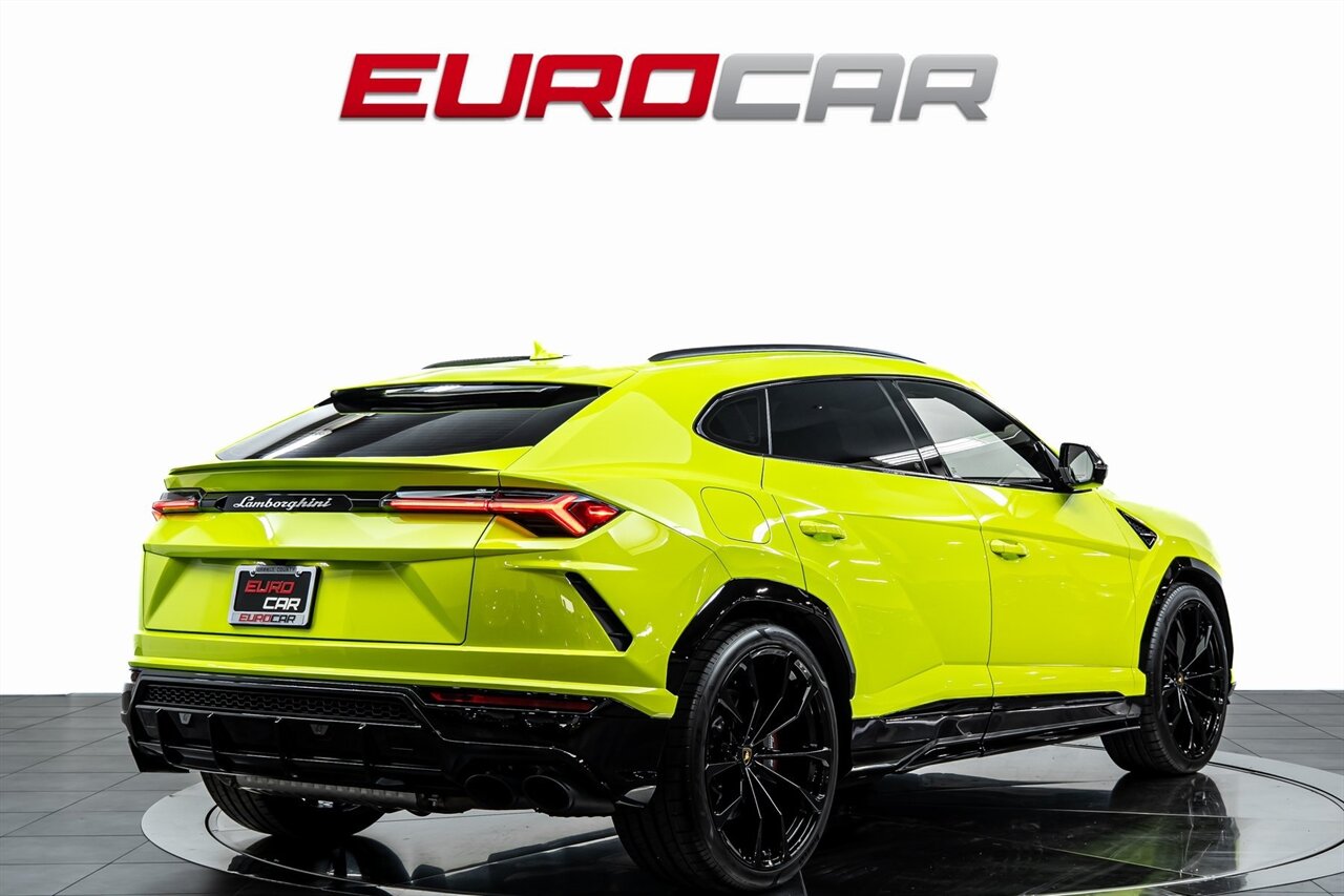 2022 Lamborghini Urus *HIGH GLOSS BLACK STYLE PACKAGE * FRONT PPF* - Photo 5 - Costa Mesa, CA 92626