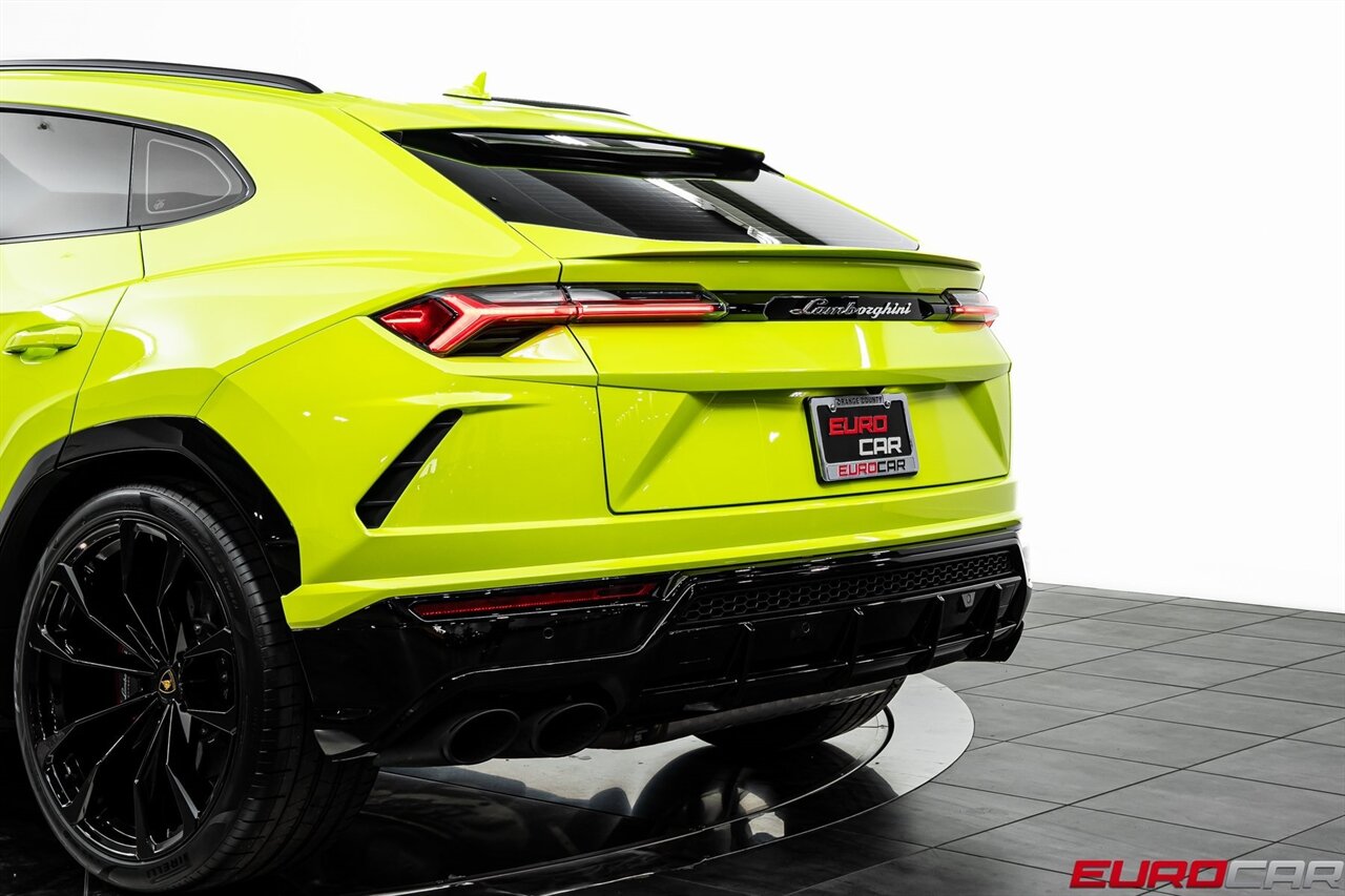 2022 Lamborghini Urus *HIGH GLOSS BLACK STYLE PACKAGE * FRONT PPF* - Photo 14 - Costa Mesa, CA 92626