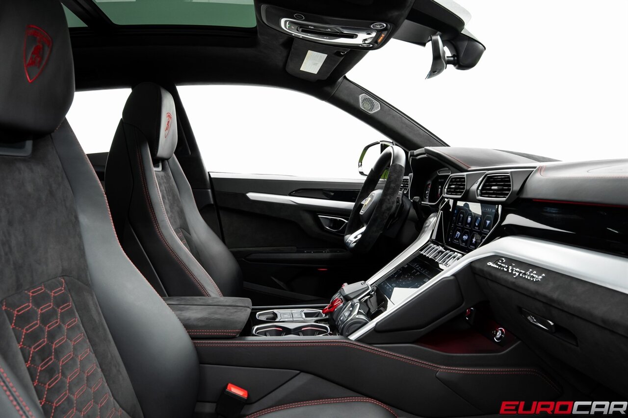 2022 Lamborghini Urus *HIGH GLOSS BLACK STYLE PACKAGE * FRONT PPF* - Photo 33 - Costa Mesa, CA 92626
