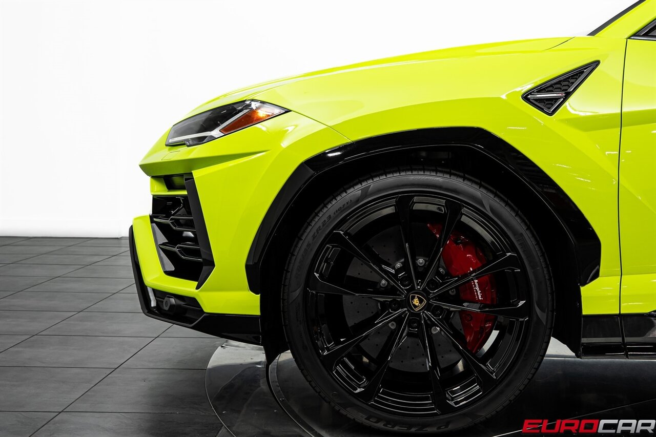 2022 Lamborghini Urus *HIGH GLOSS BLACK STYLE PACKAGE * FRONT PPF* - Photo 12 - Costa Mesa, CA 92626