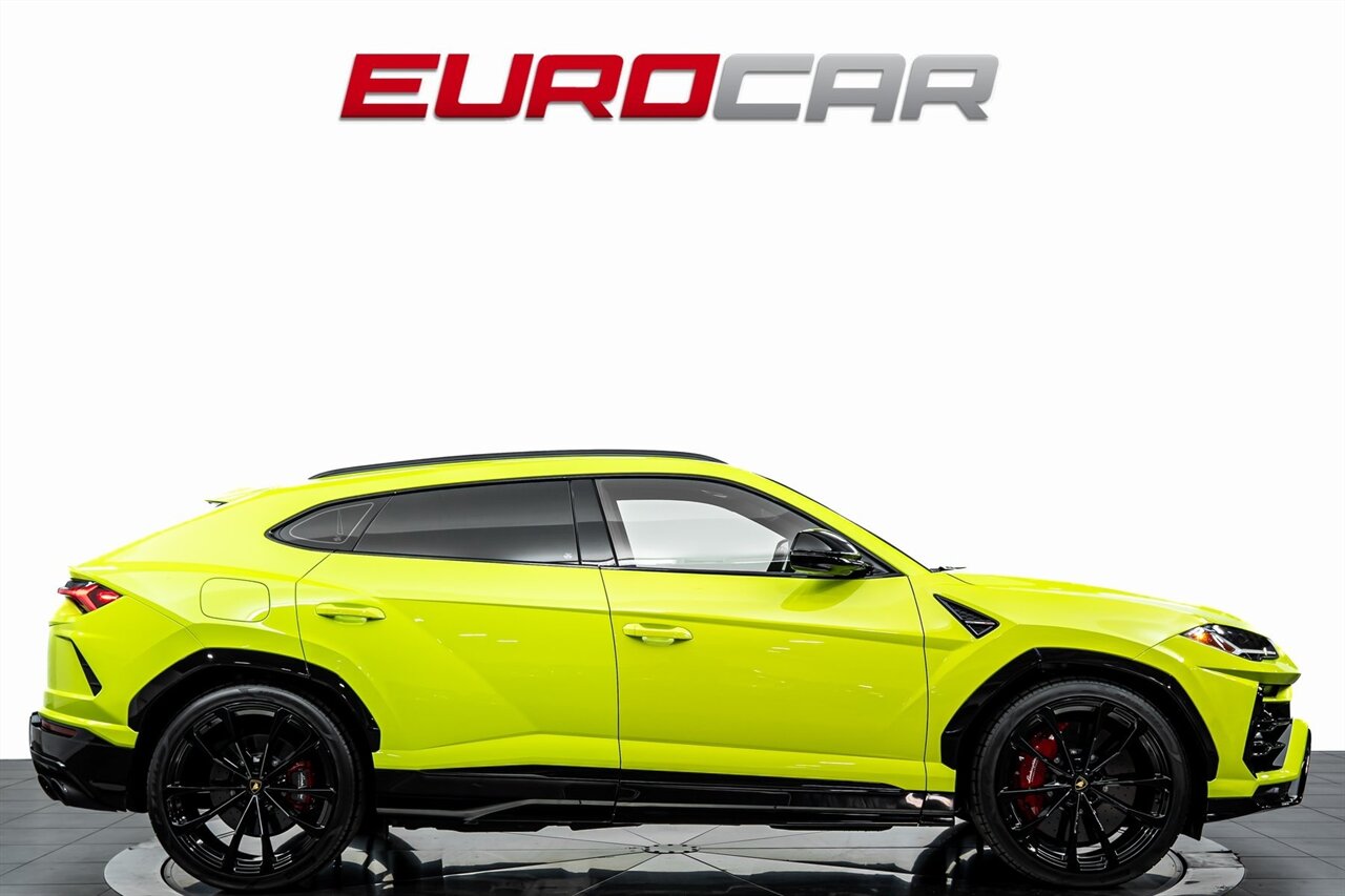 2022 Lamborghini Urus *HIGH GLOSS BLACK STYLE PACKAGE * FRONT PPF* - Photo 6 - Costa Mesa, CA 92626