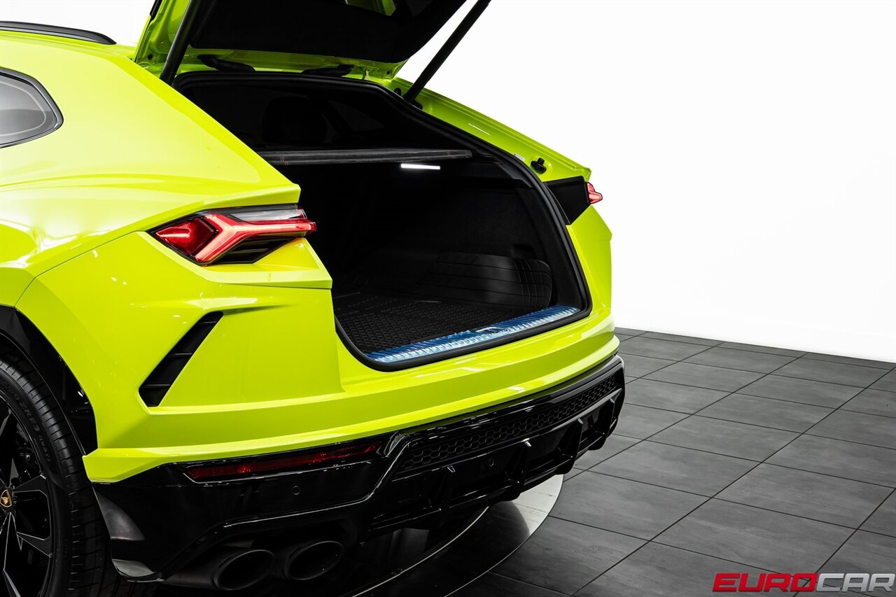 2022 Lamborghini Urus *HIGH GLOSS BLACK STYLE PACKAGE * FRONT PPF* - Photo 15 - Costa Mesa, CA 92626