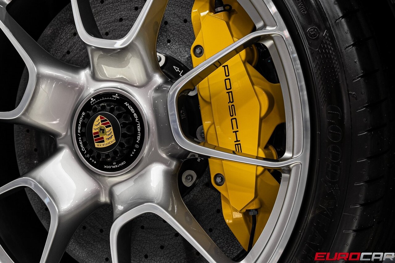 2025 Porsche 911 Turbo S  *HUGE OPTIONS * SPORTDESIGN PACKAGE * FRONT AXLE LIFT* - Photo 26 - Costa Mesa, CA 92626