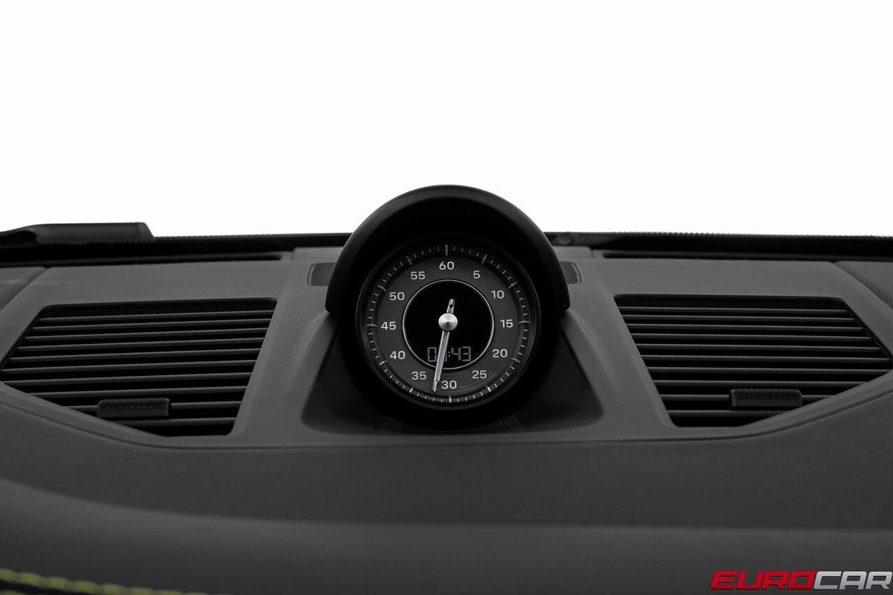2025 Porsche 911 Turbo S  *HUGE OPTIONS * SPORTDESIGN PACKAGE * FRONT AXLE LIFT* - Photo 35 - Costa Mesa, CA 92626