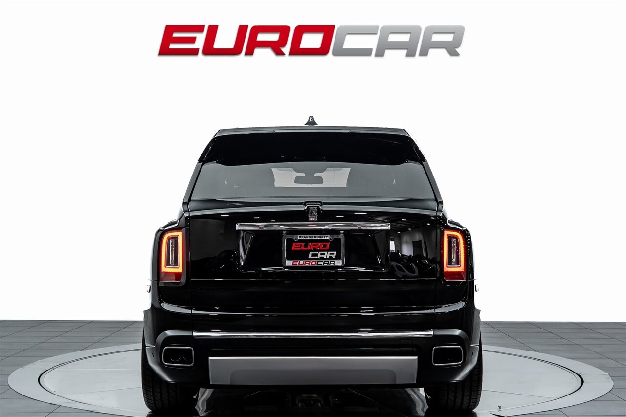 2020 Rolls-Royce Cullinan *STARLIGHT HEADLINER * REAR THEATER CONFIGURATION*   - Photo 5 - Costa Mesa, CA 92626