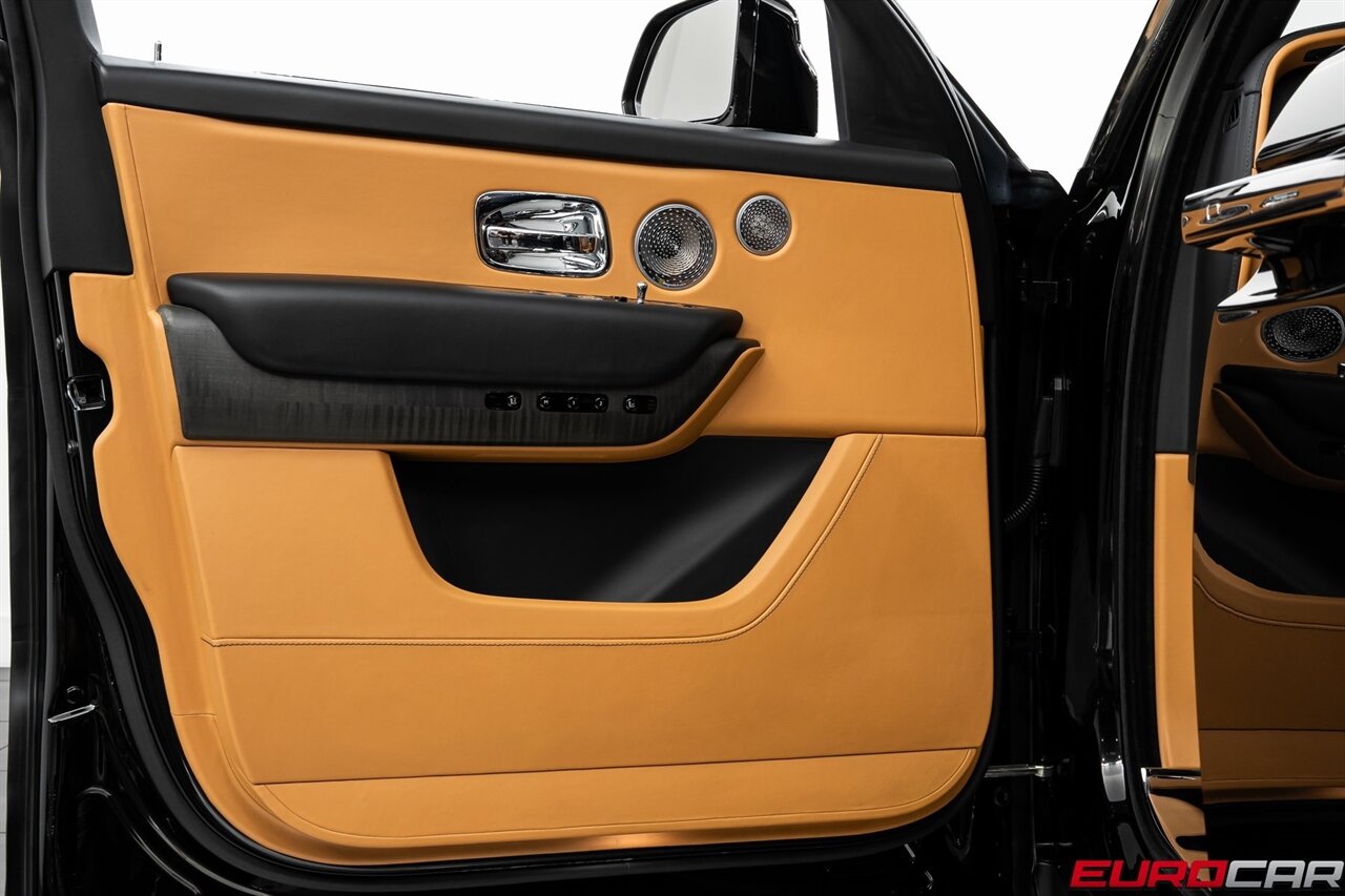 2020 Rolls-Royce Cullinan *STARLIGHT HEADLINER * REAR THEATER CONFIGURATION*   - Photo 23 - Costa Mesa, CA 92626